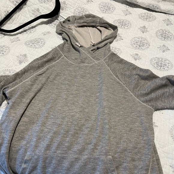 NWOT Under Armour Coldgear hoodie size Small - Picture 4 of 5
